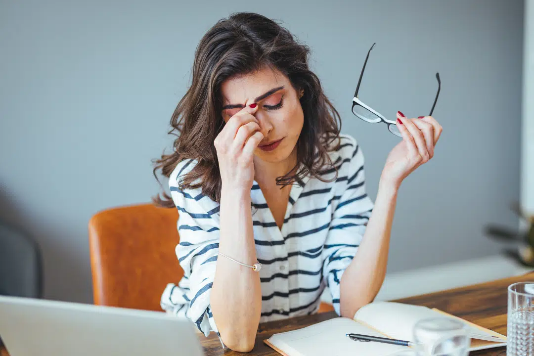 How Therapists, PMHNPs, and Psychiatrists Are Using Virtual Assistants to Reclaim Clinical Time, Without Cutting Compliance Corners